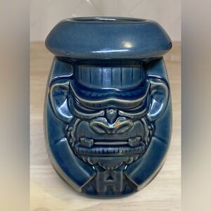 Houlihans Angry Monkey Ceramic Tiki Mug Blue Coconut Monkey